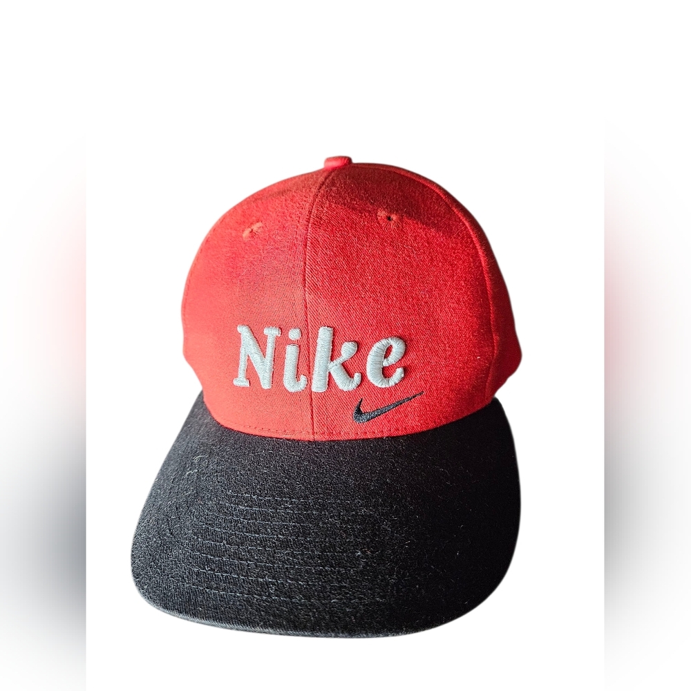 NWT Vintage Nike Red and Black Baseball Cap Adjustable .